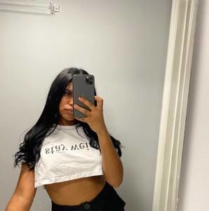 Meet your Posher, Deborah